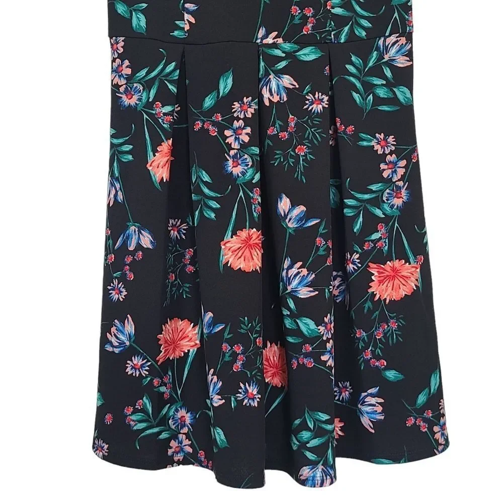 Speechless Fit Flair Skater Strappy Womens Dress Black Floral Size Medium - Picture 3 of 11